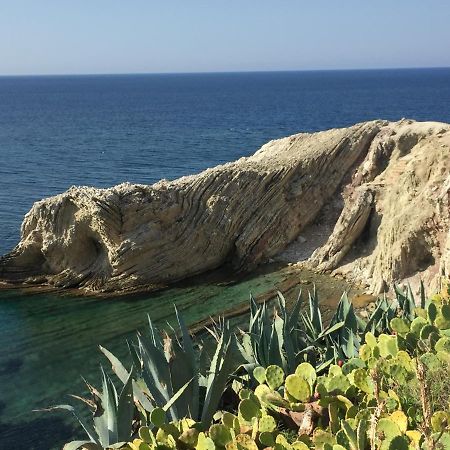 Charm Holiday Terrasini Bagian luar foto