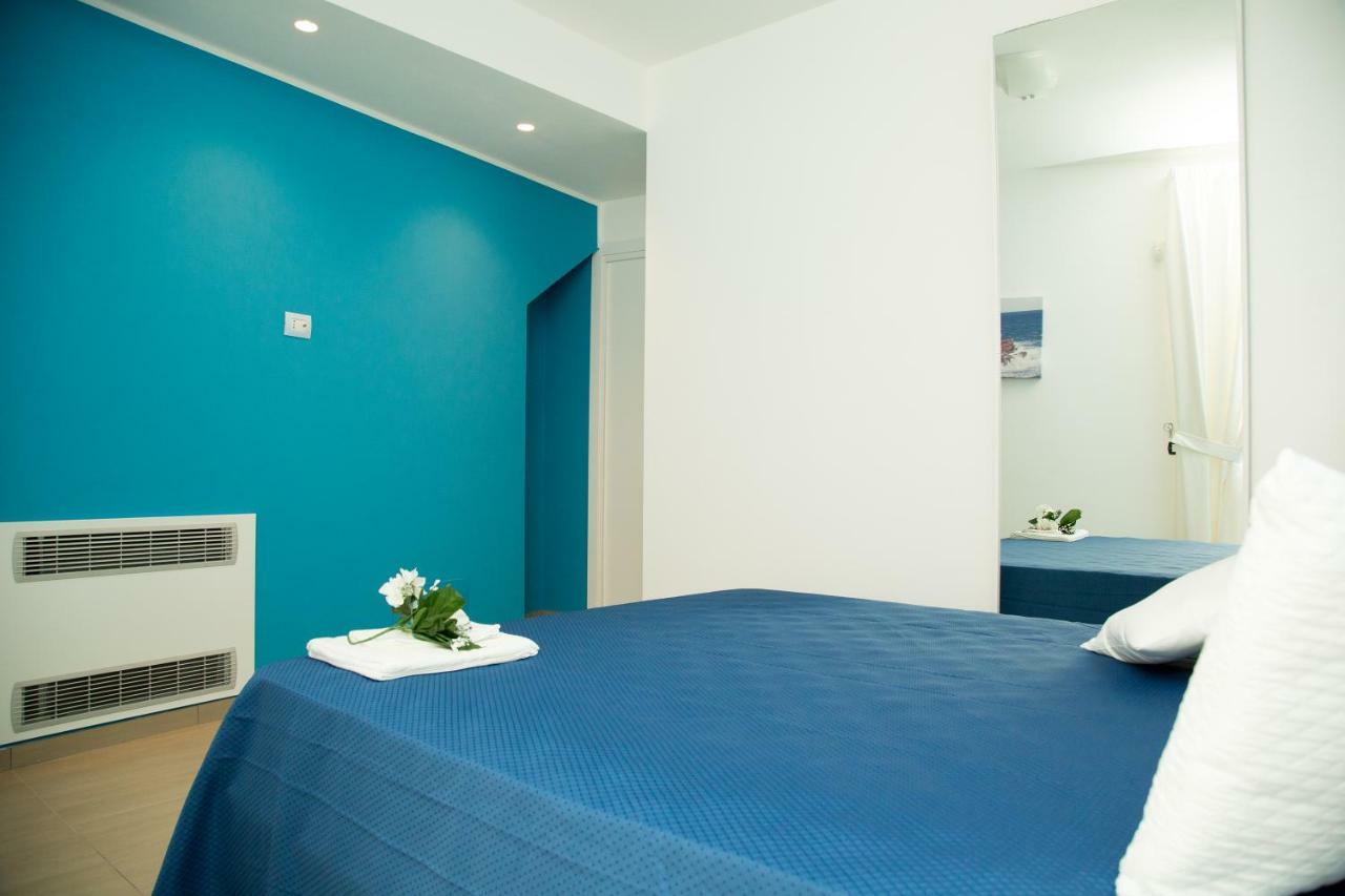Charm Holiday Terrasini Bagian luar foto