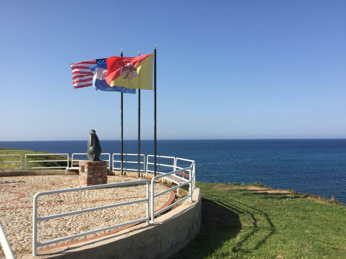 Charm Holiday Terrasini Bagian luar foto
