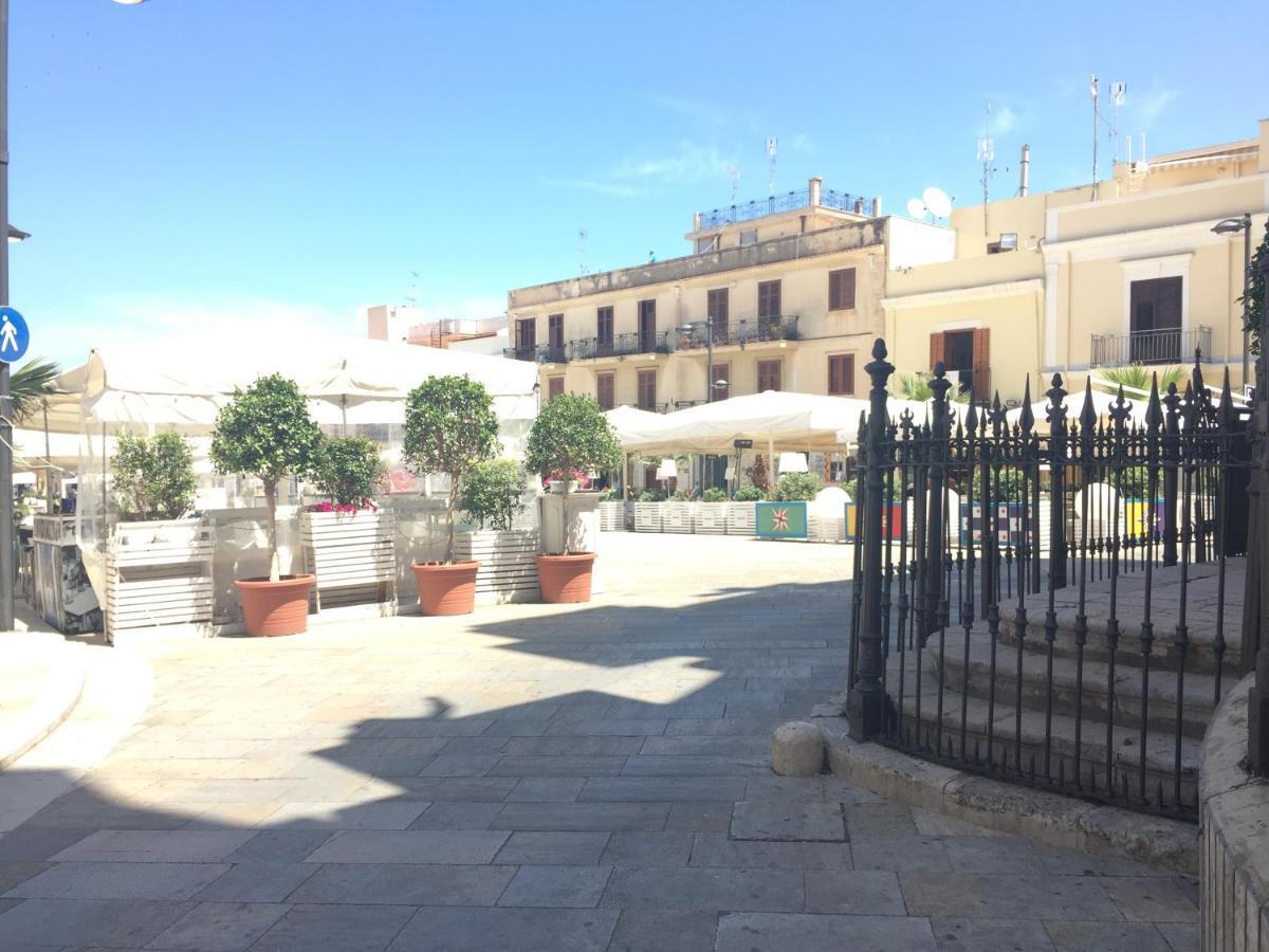 Charm Holiday Terrasini Bagian luar foto