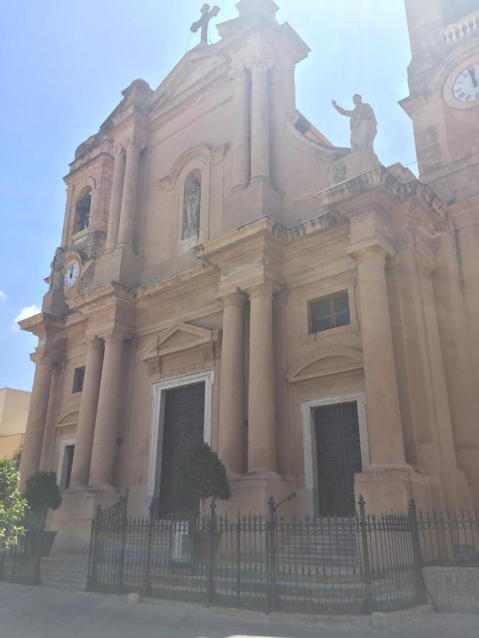Charm Holiday Terrasini Bagian luar foto